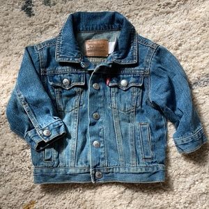 Levi denim jean jacket
